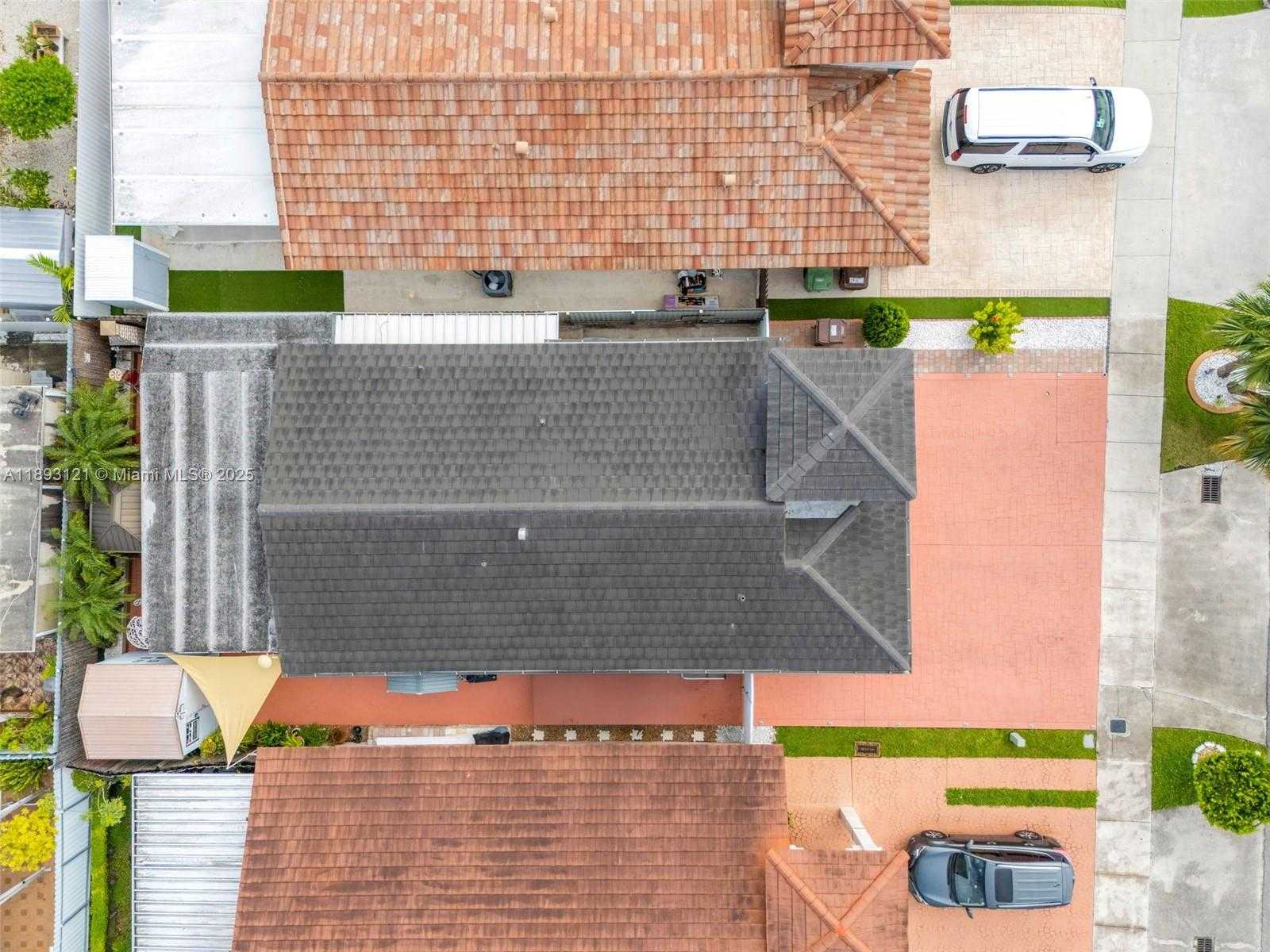 Small Image of 3155 WEST 68TH PL, Hialeah Number 41