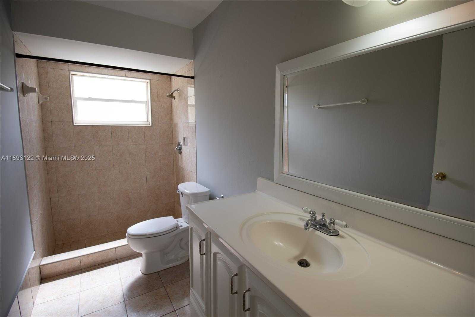 Small Image of 420 SOUTH WEST 62ND AVE, Margate Number 12