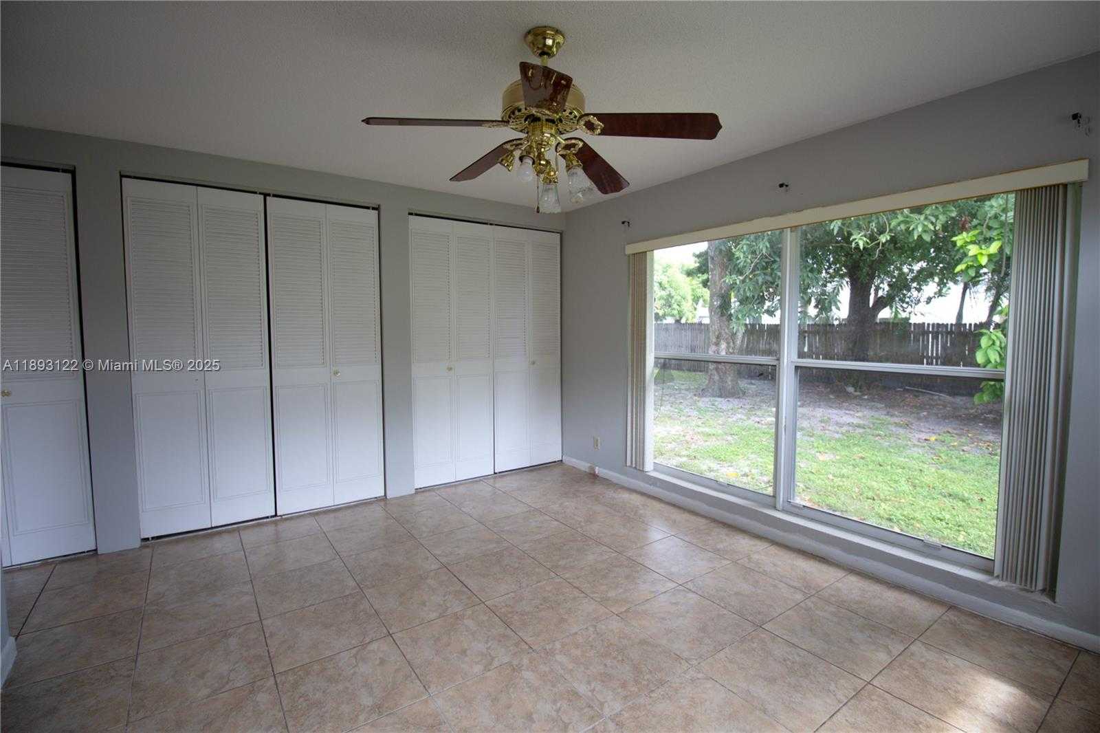 Small Image of 420 SOUTH WEST 62ND AVE, Margate Number 13