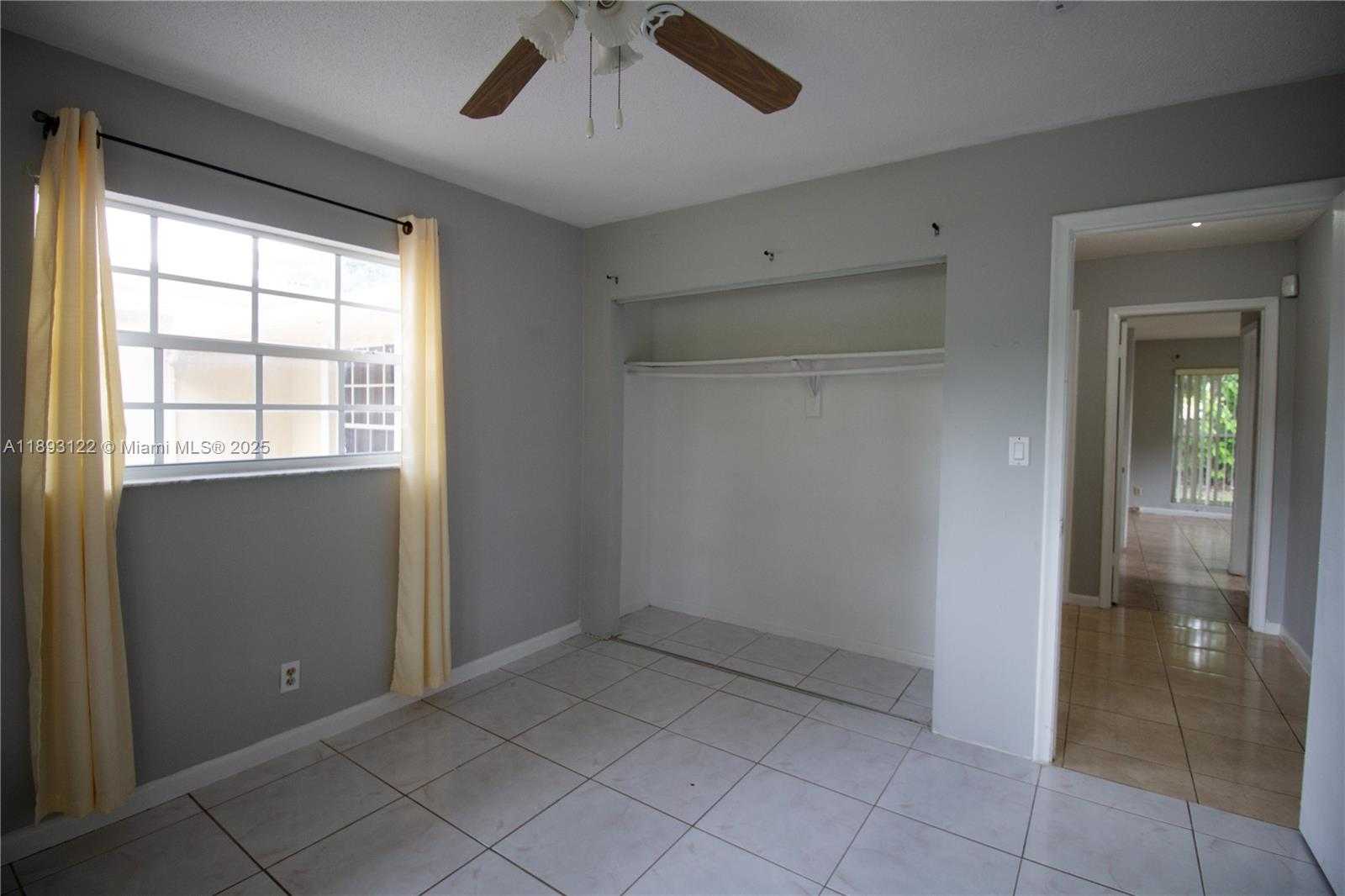 Small Image of 420 SOUTH WEST 62ND AVE, Margate Number 15