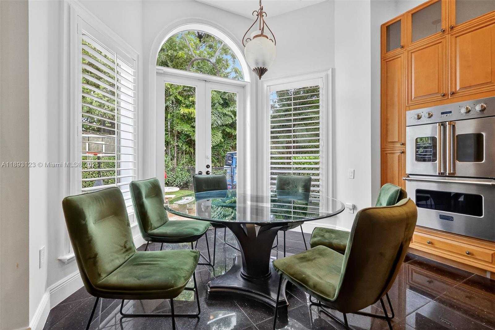 Small Image of 7837 SOUTH WEST 117TH ST, Pinecrest Number 16