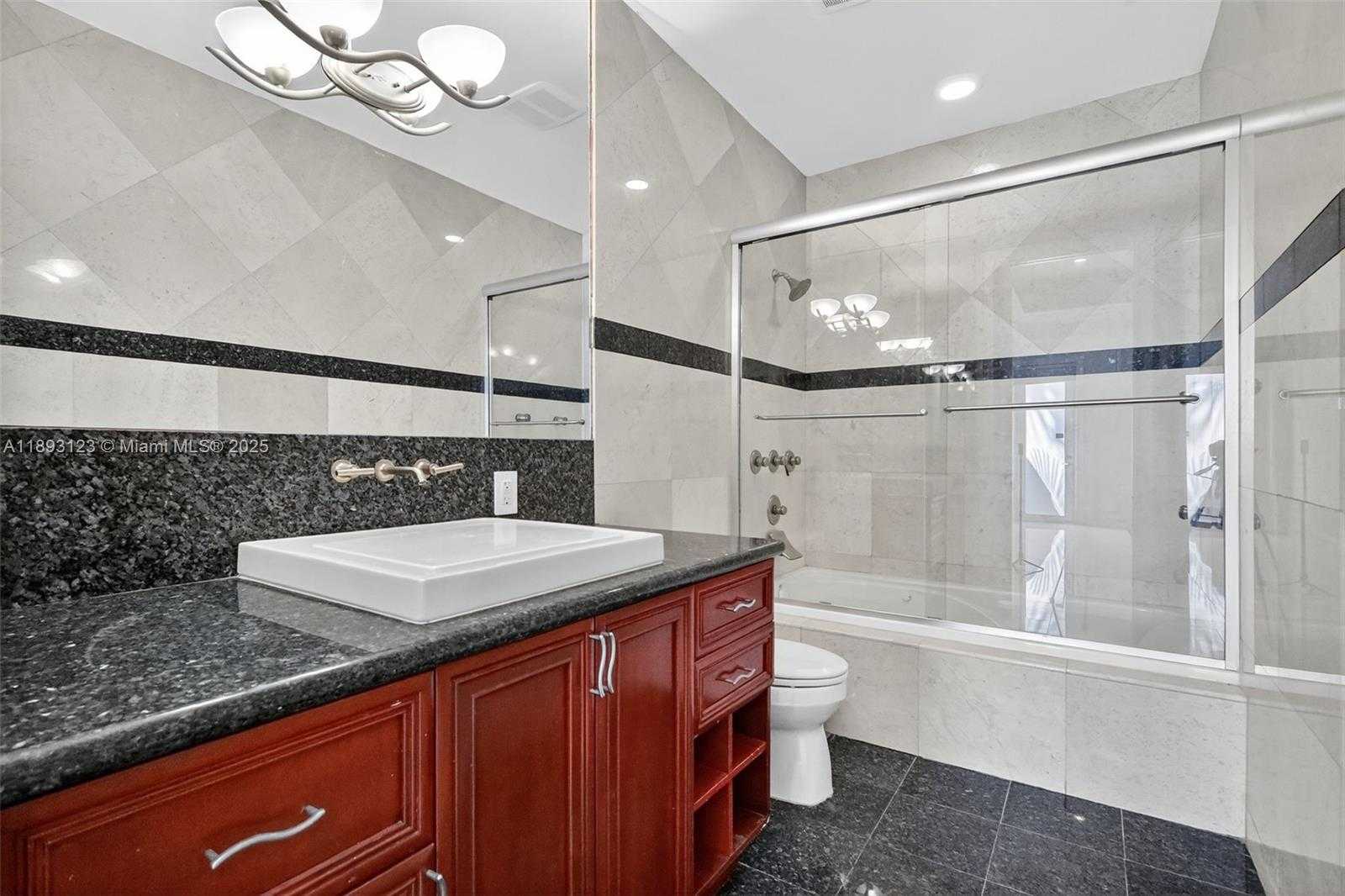 Small Image of 7837 SOUTH WEST 117TH ST, Pinecrest Number 19