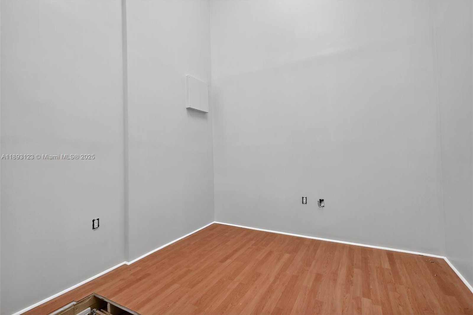 Small Image of 7837 SOUTH WEST 117TH ST, Pinecrest Number 23