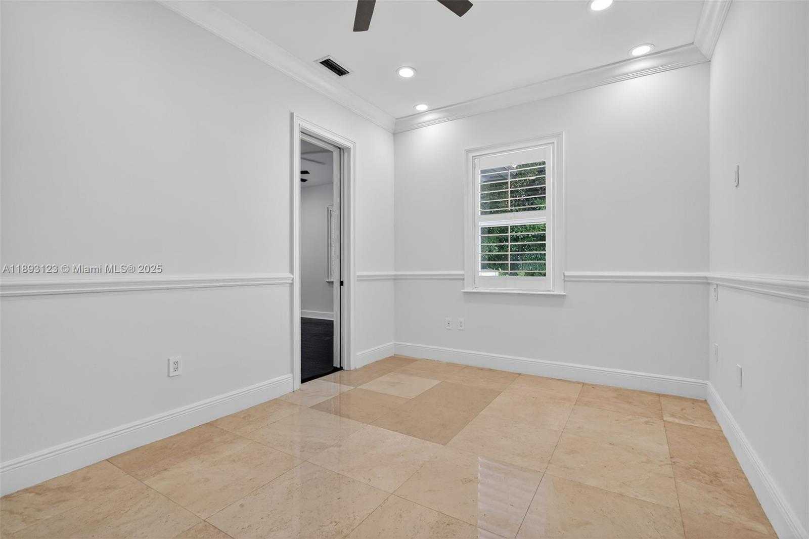 Small Image of 7837 SOUTH WEST 117TH ST, Pinecrest Number 24