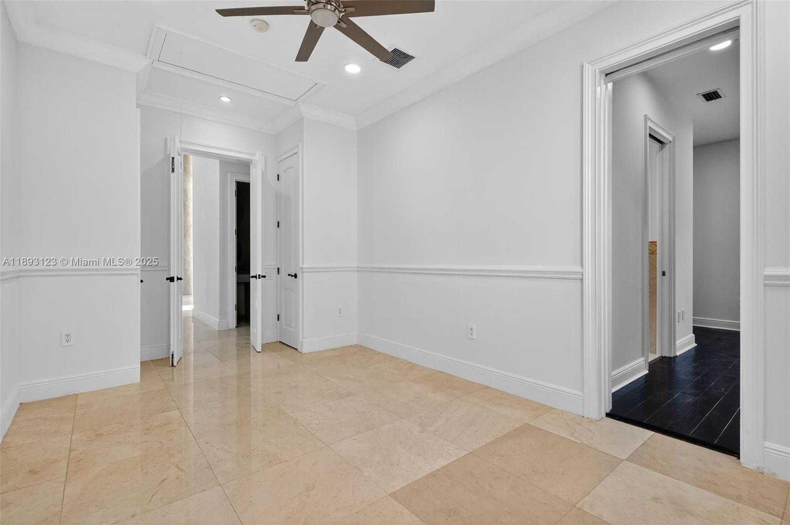 Small Image of 7837 SOUTH WEST 117TH ST, Pinecrest Number 25