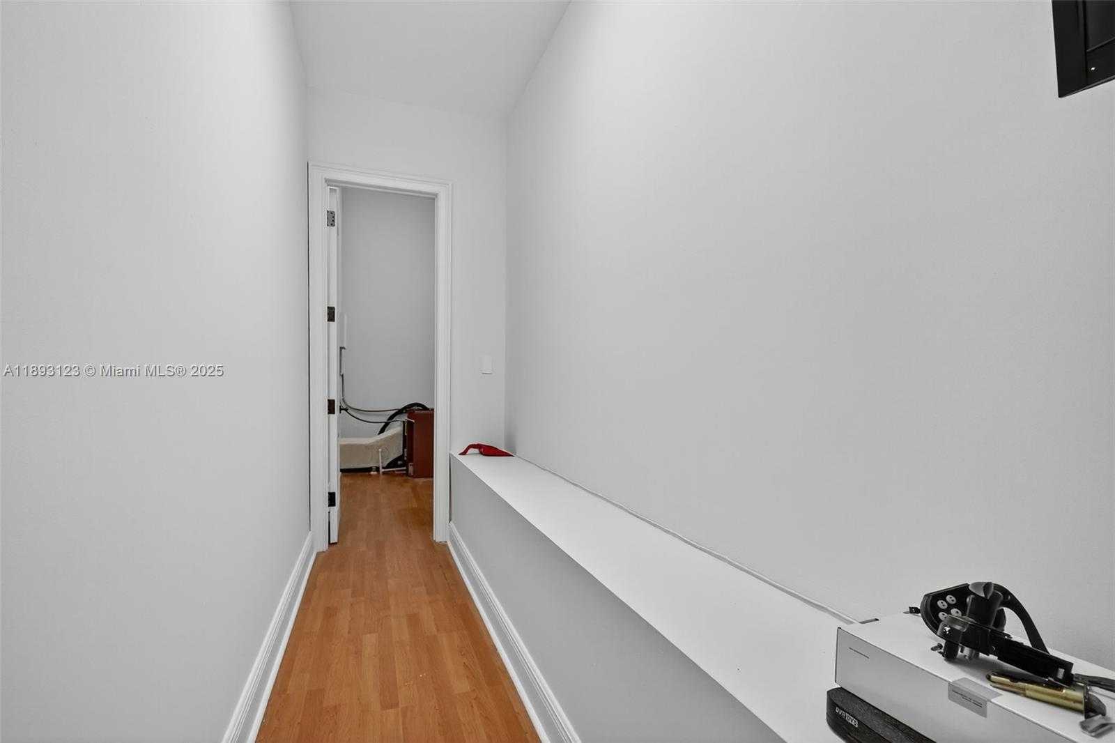 Small Image of 7837 SOUTH WEST 117TH ST, Pinecrest Number 94