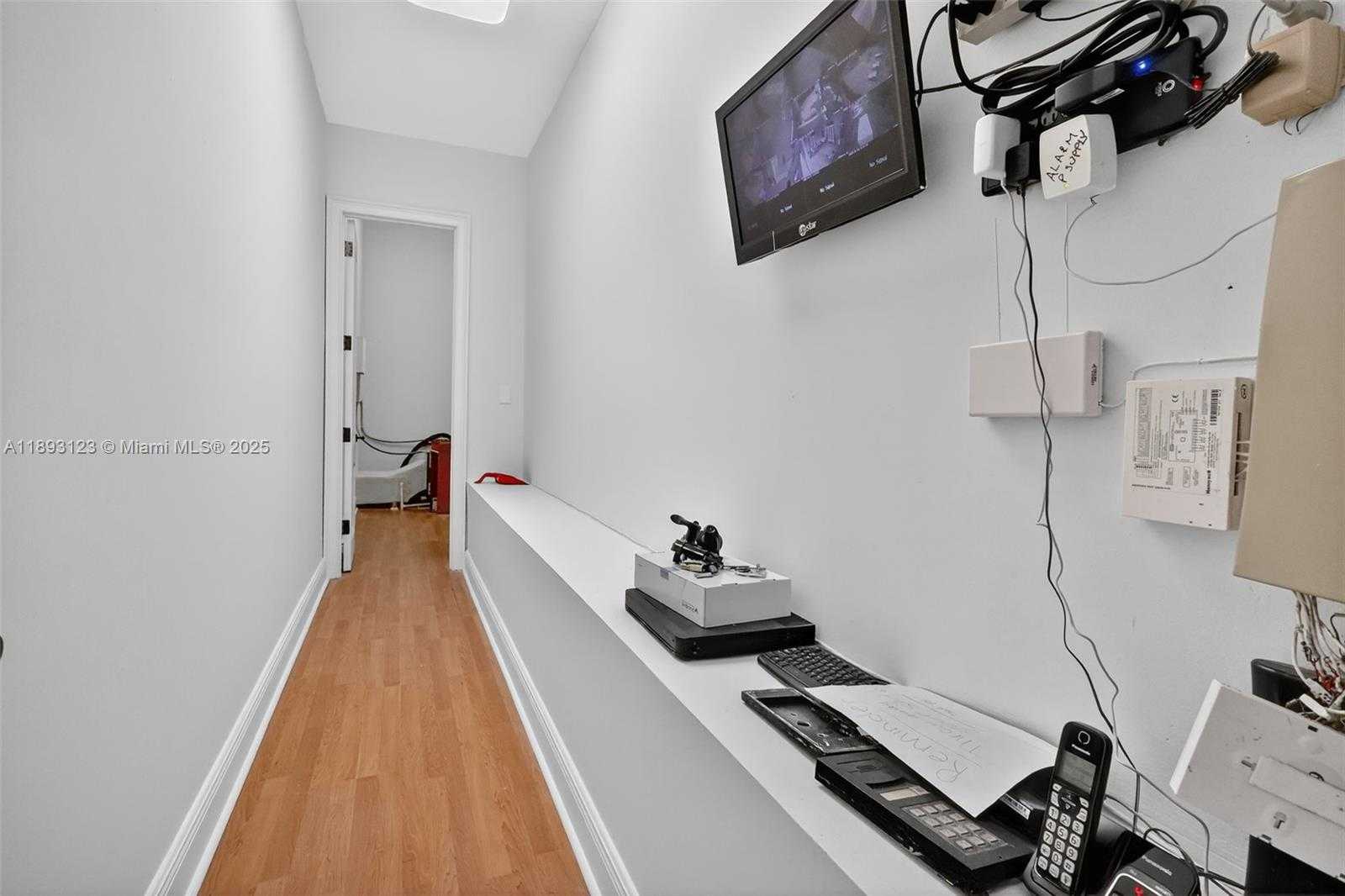 Small Image of 7837 SOUTH WEST 117TH ST, Pinecrest Number 95