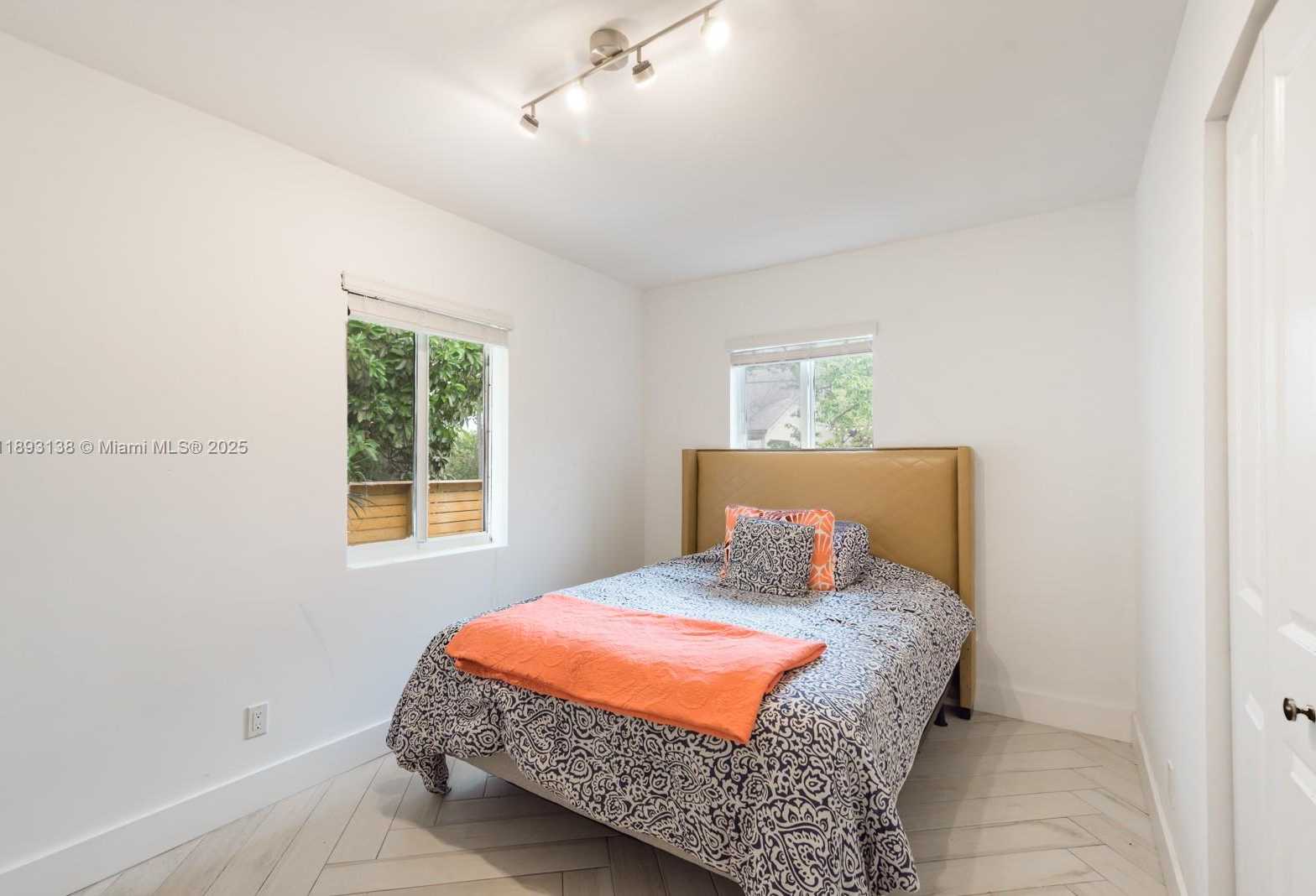 Small Image of 44 NORTH WEST 40TH ST, Miami Number 16