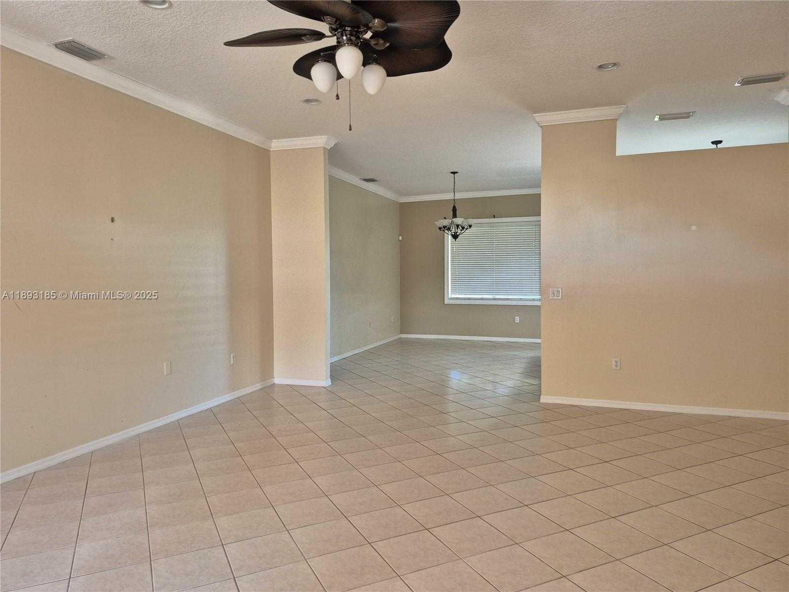 Small Image of 2902 AUGUSTA DR, Homestead Number 3