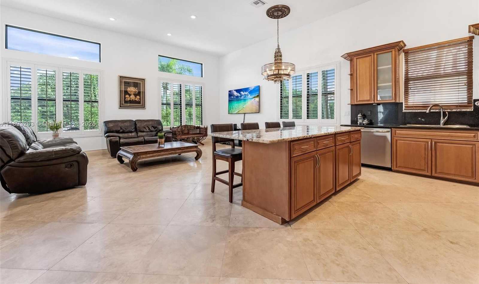 Small Image of 2864 EAST ABIACA CIR, Davie Number 14