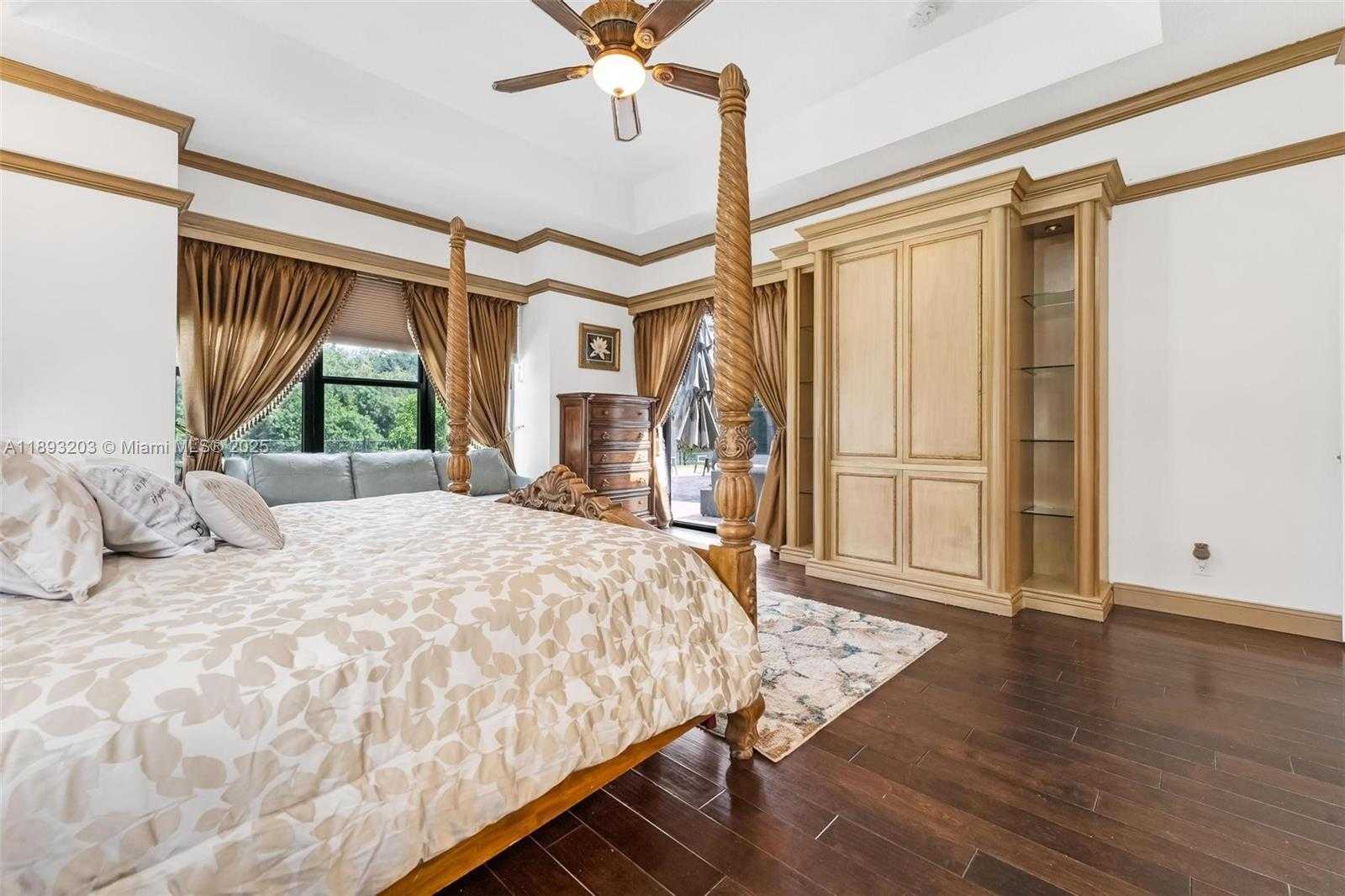 Small Image of 2864 EAST ABIACA CIR, Davie Number 19