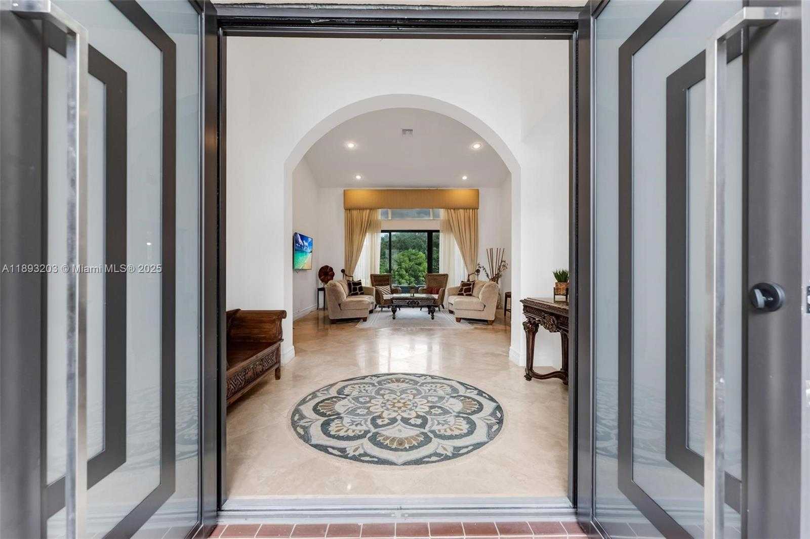 Small Image of 2864 EAST ABIACA CIR, Davie Number 3