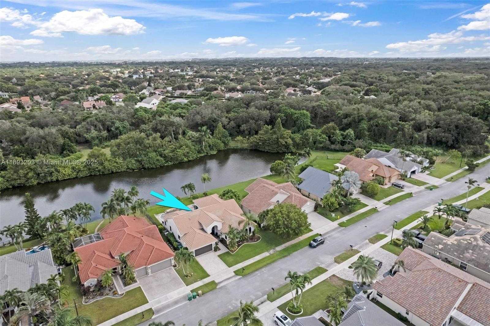Small Image of 2864 EAST ABIACA CIR, Davie Number 43