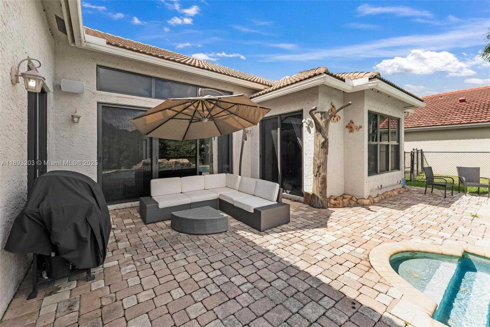 Small Image of 2864 EAST ABIACA CIR, Davie Number 45