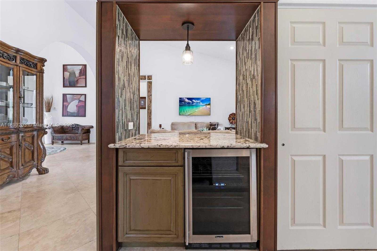 Small Image of 2864 EAST ABIACA CIR, Davie Number 46