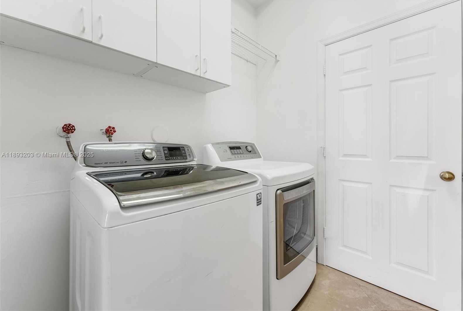 Small Image of 2864 EAST ABIACA CIR, Davie Number 48