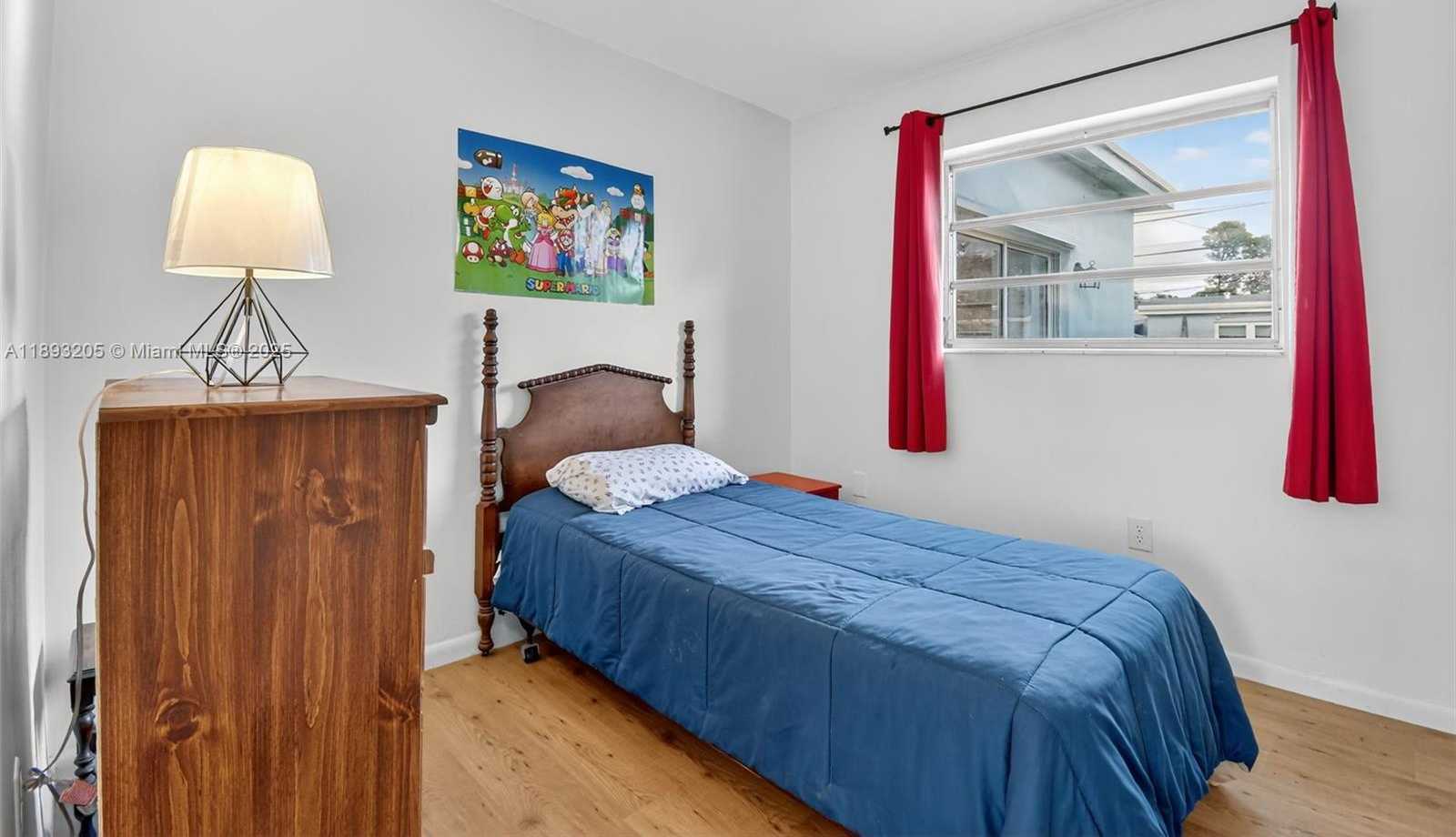 Small Image of 331 NORTH 71ST AVE, Hollywood Number 20