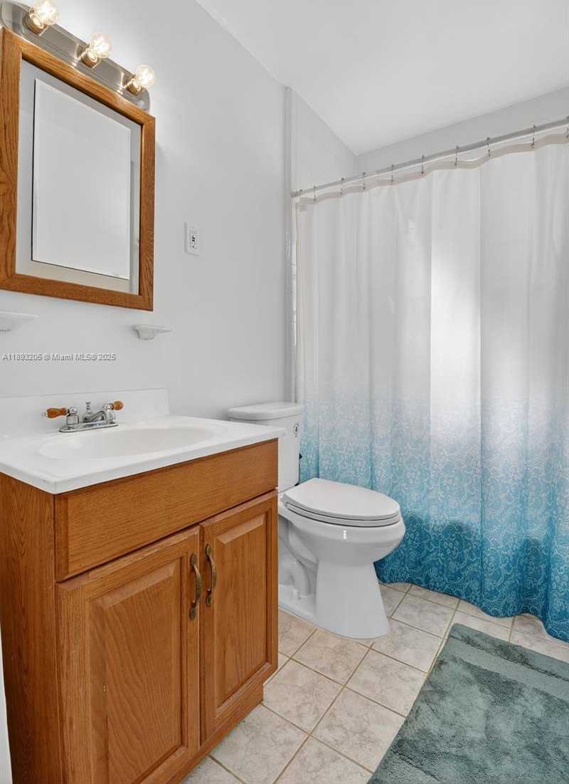 Small Image of 331 NORTH 71ST AVE, Hollywood Number 24
