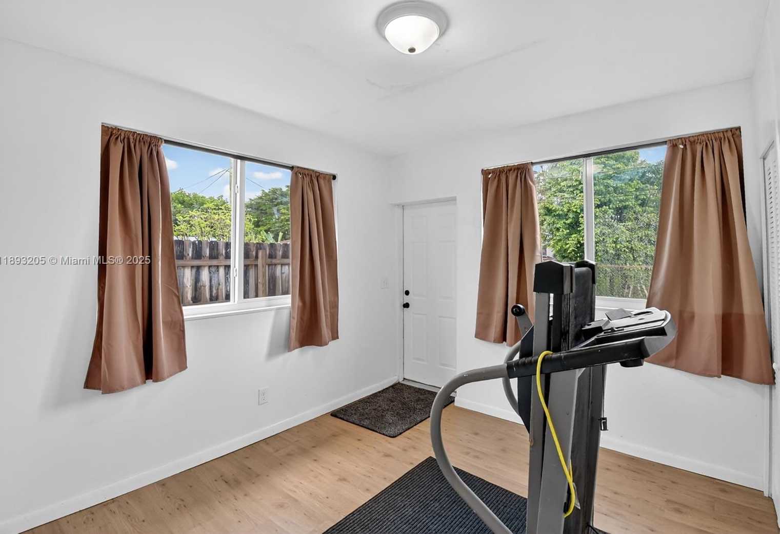 Small Image of 331 NORTH 71ST AVE, Hollywood Number 31