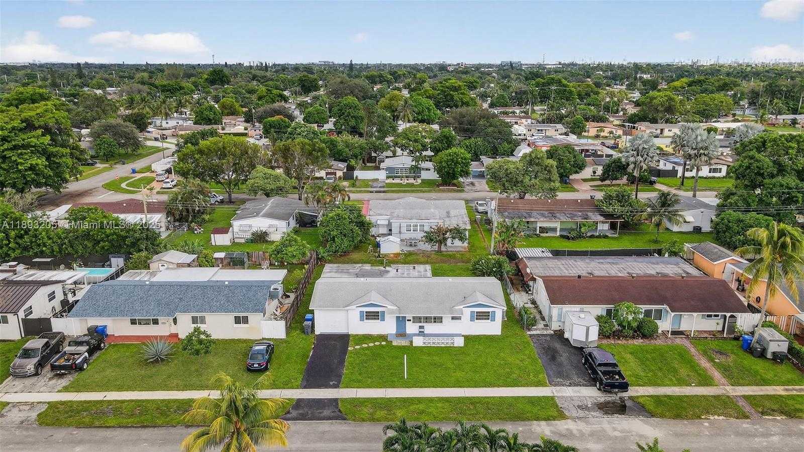 Small Image of 331 NORTH 71ST AVE, Hollywood Number 45
