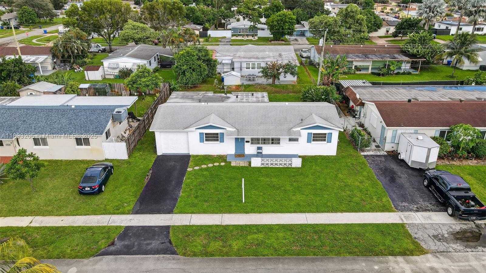Small Image of 331 NORTH 71ST AVE, Hollywood Number 52