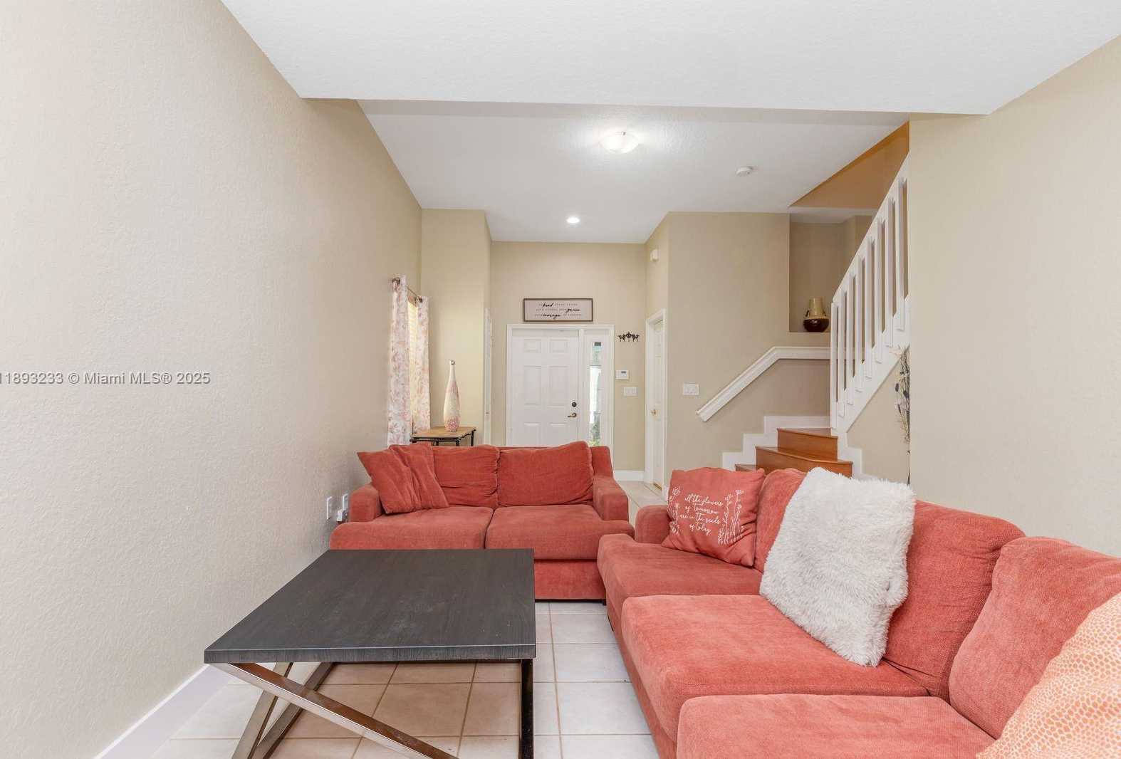 Small Image of 7557 NORTH WEST 18TH DR, Pembroke Pines Number 13