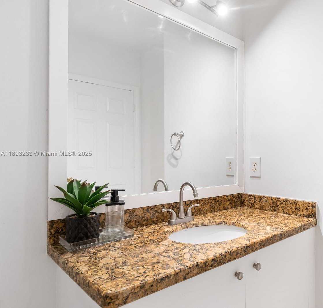 Small Image of 7557 NORTH WEST 18TH DR, Pembroke Pines Number 14