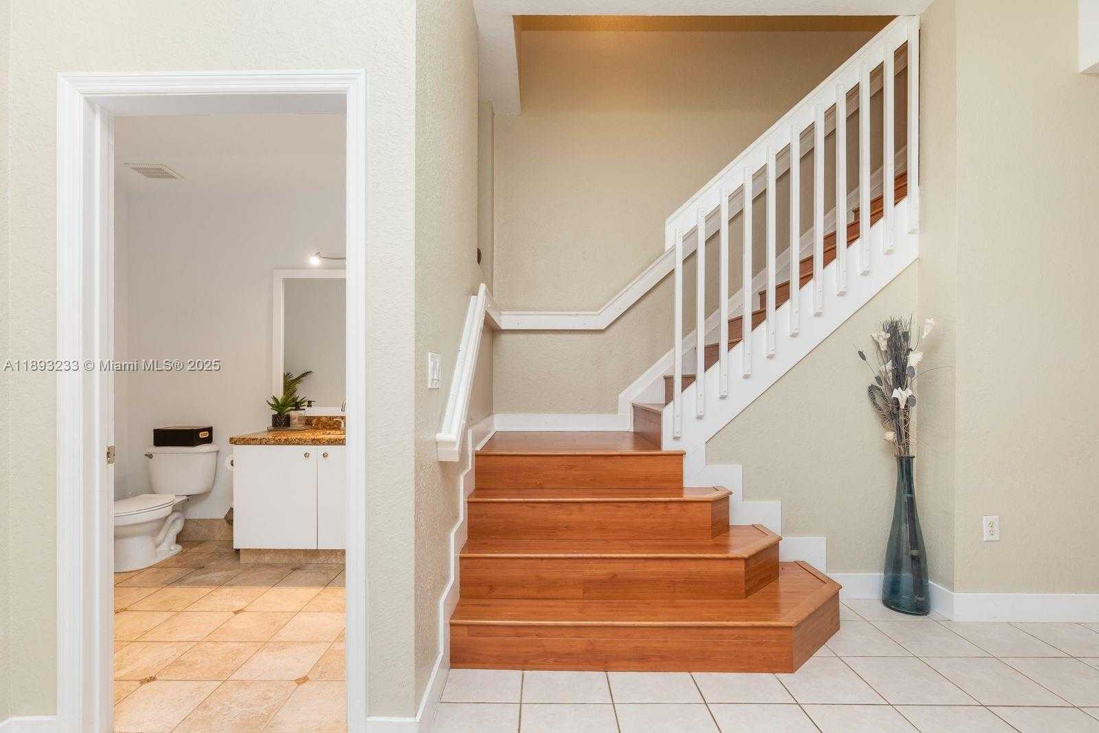 Small Image of 7557 NORTH WEST 18TH DR, Pembroke Pines Number 16