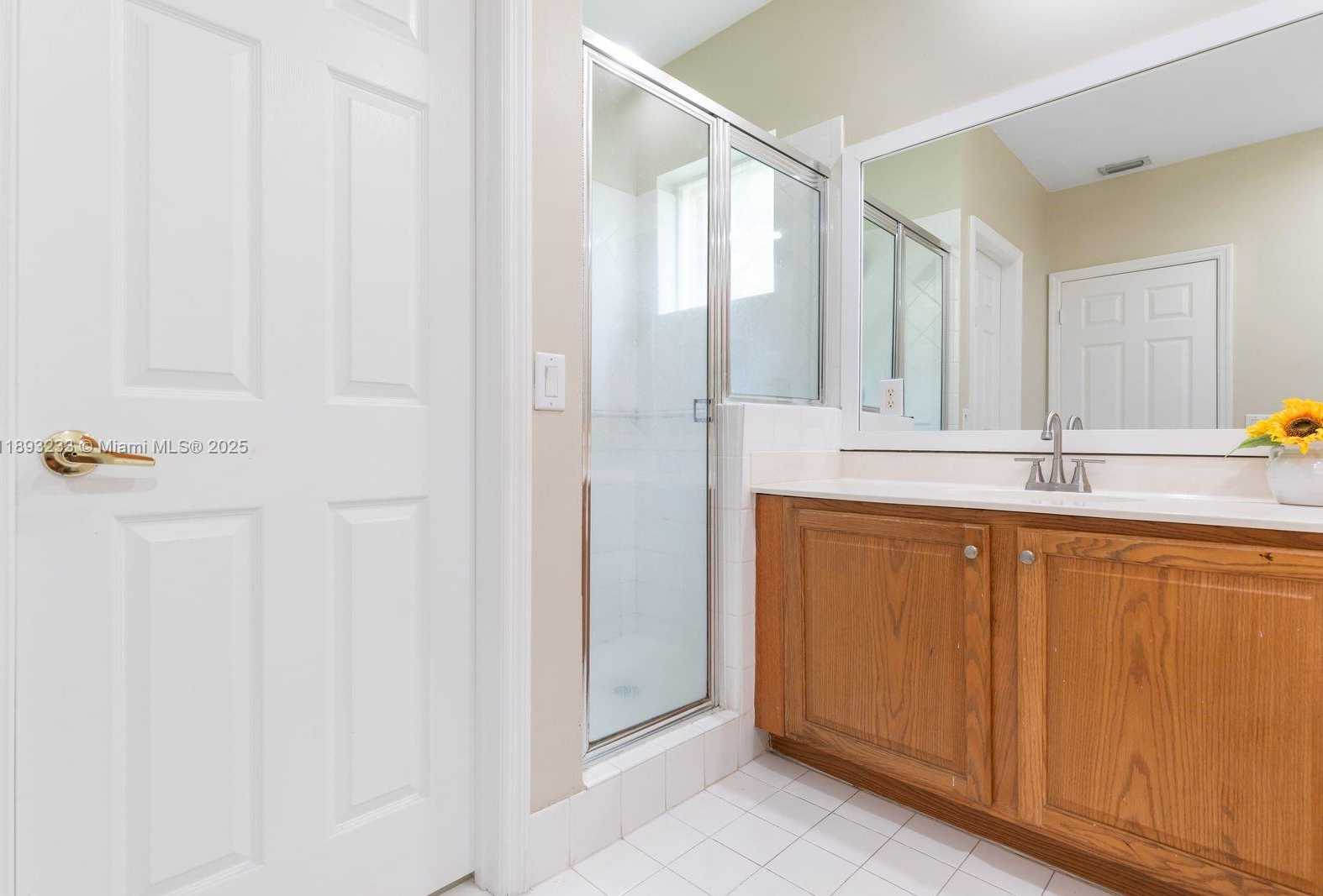 Small Image of 7557 NORTH WEST 18TH DR, Pembroke Pines Number 24