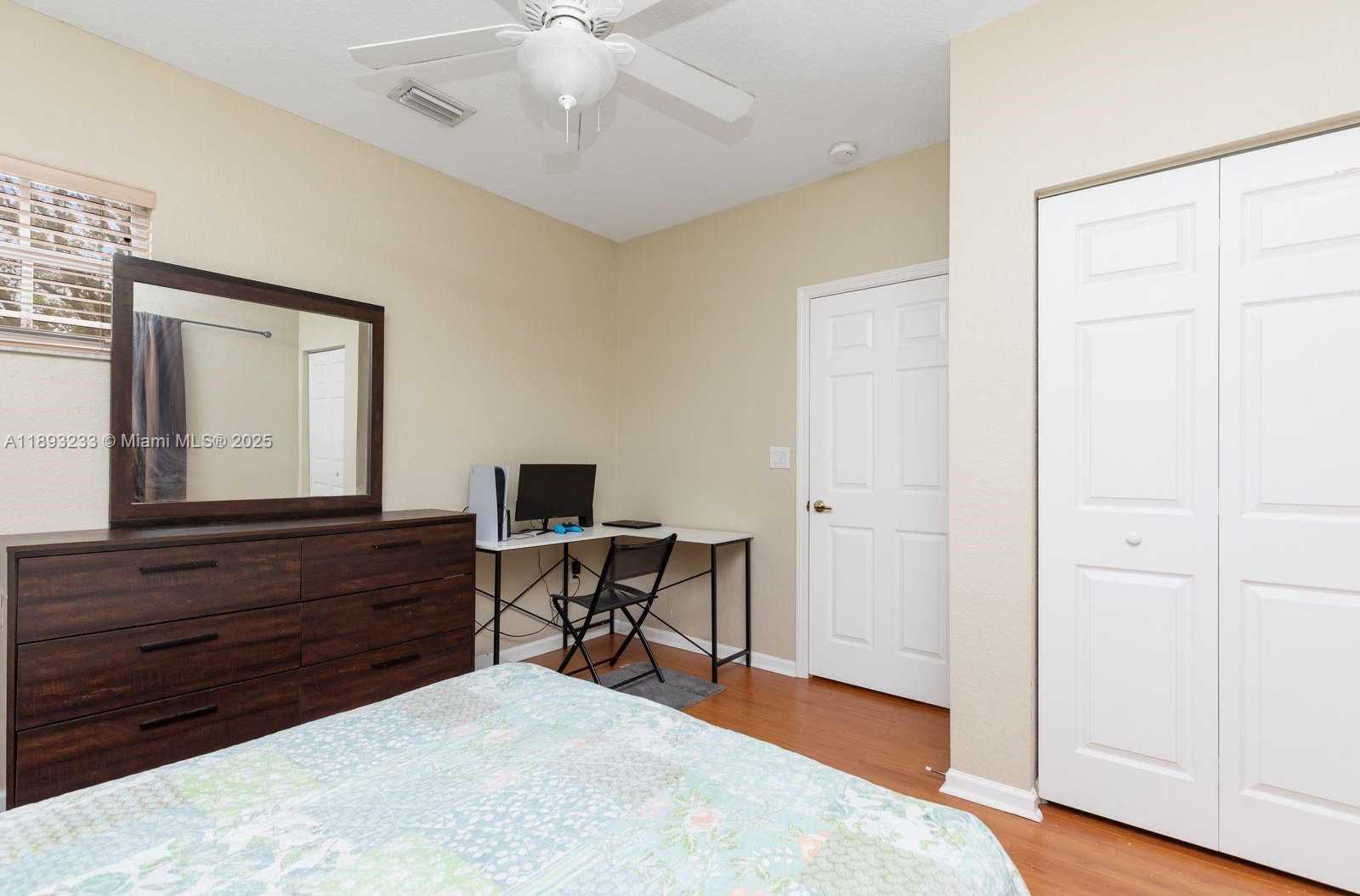 Small Image of 7557 NORTH WEST 18TH DR, Pembroke Pines Number 27