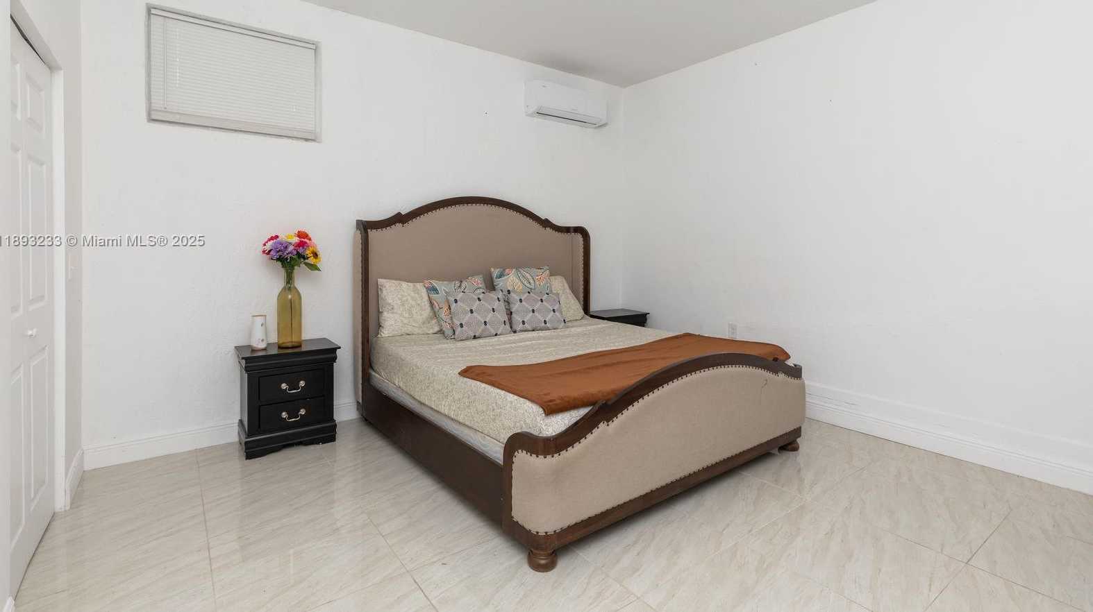 Small Image of 7557 NORTH WEST 18TH DR, Pembroke Pines Number 29
