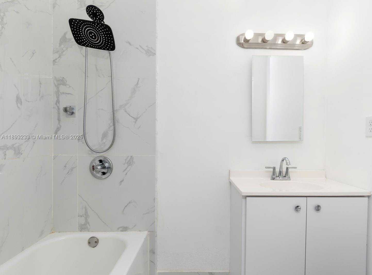 Small Image of 7557 NORTH WEST 18TH DR, Pembroke Pines Number 30
