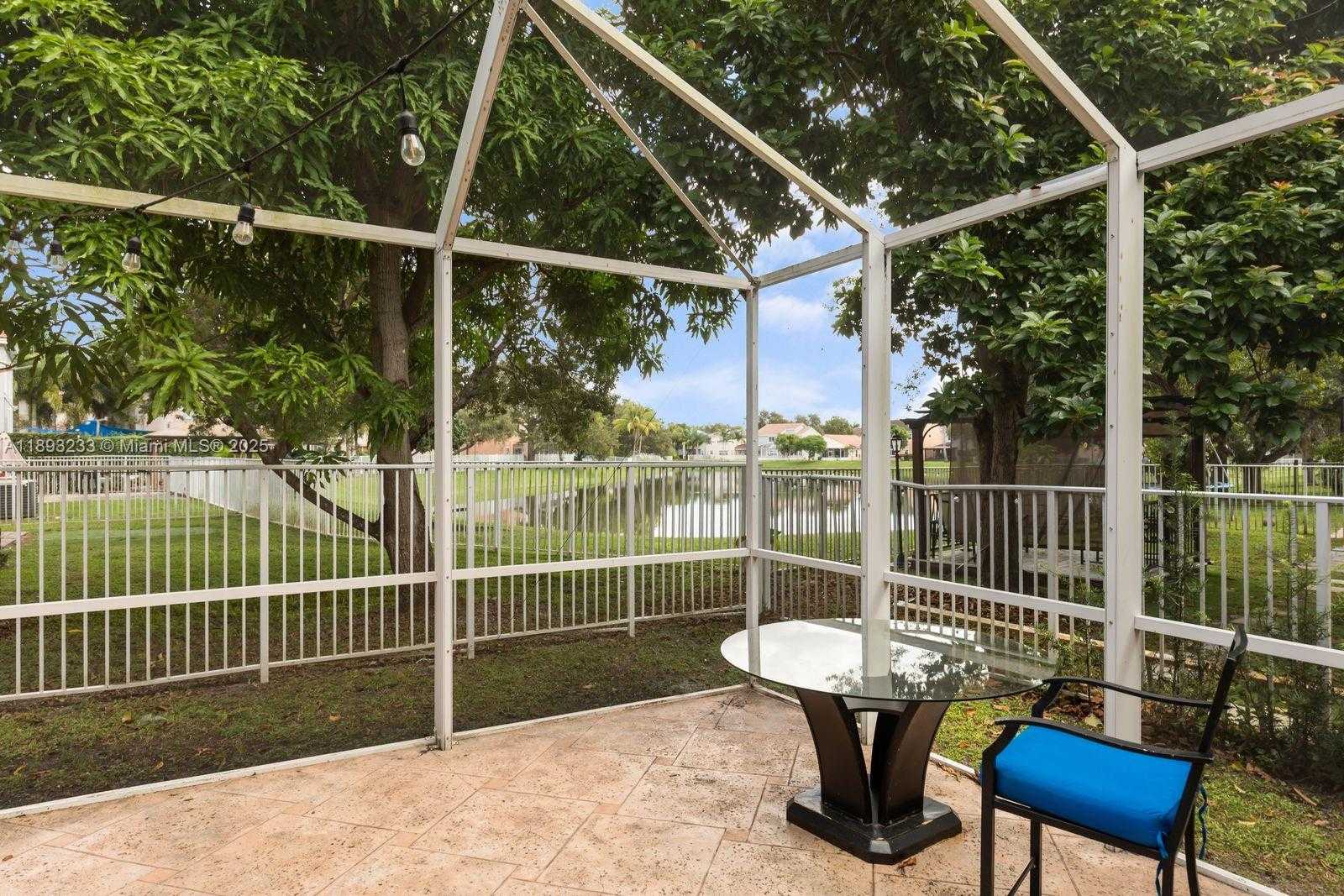 Small Image of 7557 NORTH WEST 18TH DR, Pembroke Pines Number 34