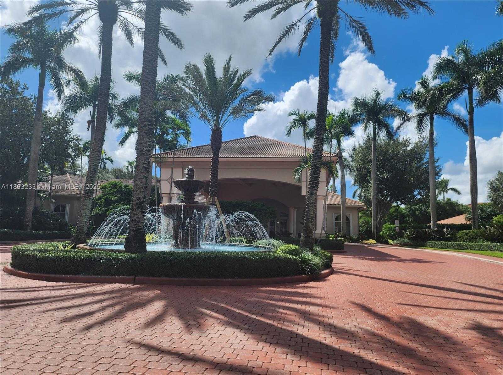 Small Image of 7557 NORTH WEST 18TH DR, Pembroke Pines Number 35