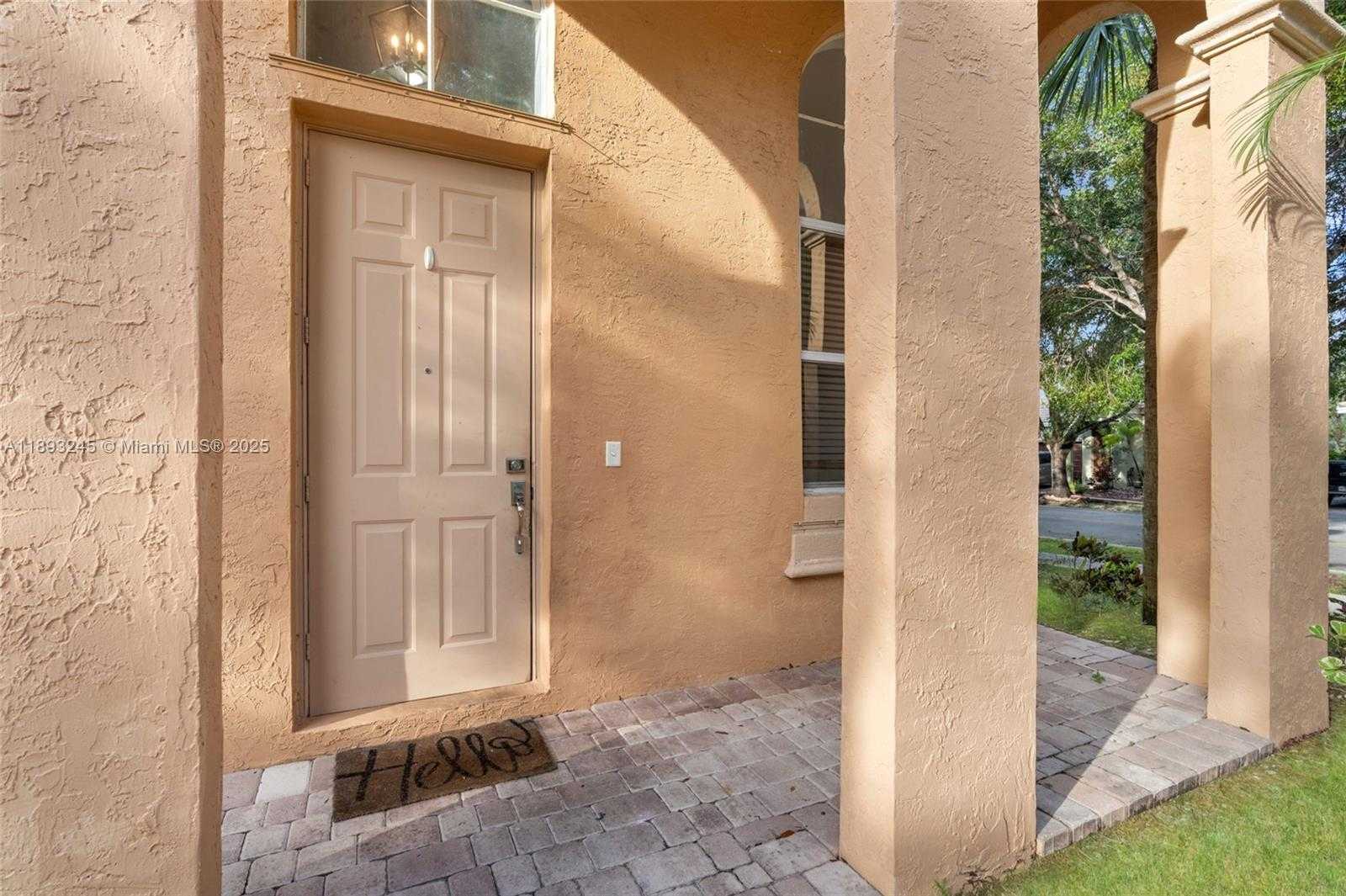 Small Image of 15803 SOUTH WEST 48TH PL, Miramar Number 10