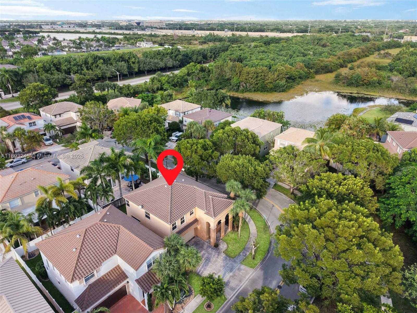 Small Image of 15803 SOUTH WEST 48TH PL, Miramar Number 3
