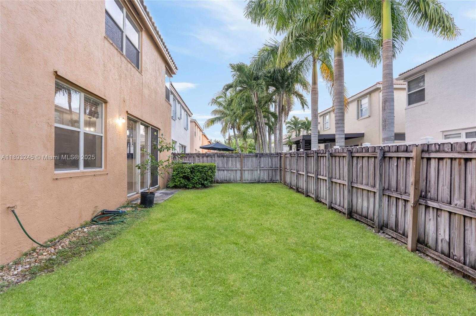 Small Image of 15803 SOUTH WEST 48TH PL, Miramar Number 35