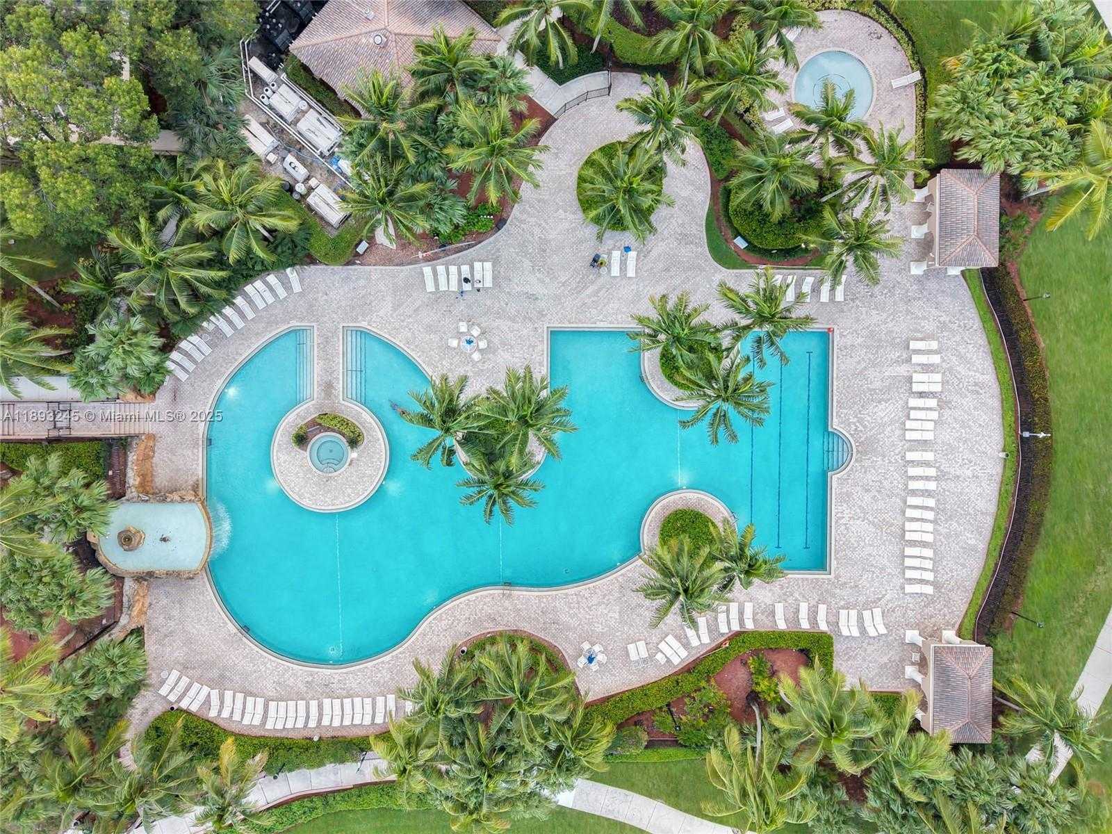 Small Image of 15803 SOUTH WEST 48TH PL, Miramar Number 40
