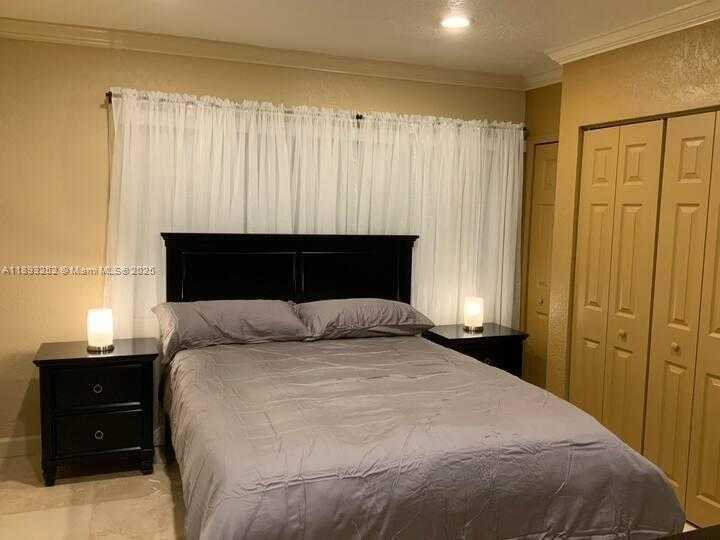 Small Image of 1511 GARFIELD ST, Hollywood Number 14