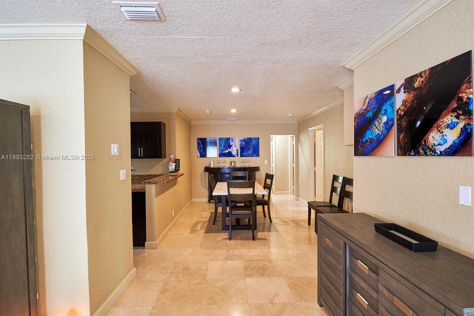 Small Image of 1511 GARFIELD ST, Hollywood Number 6