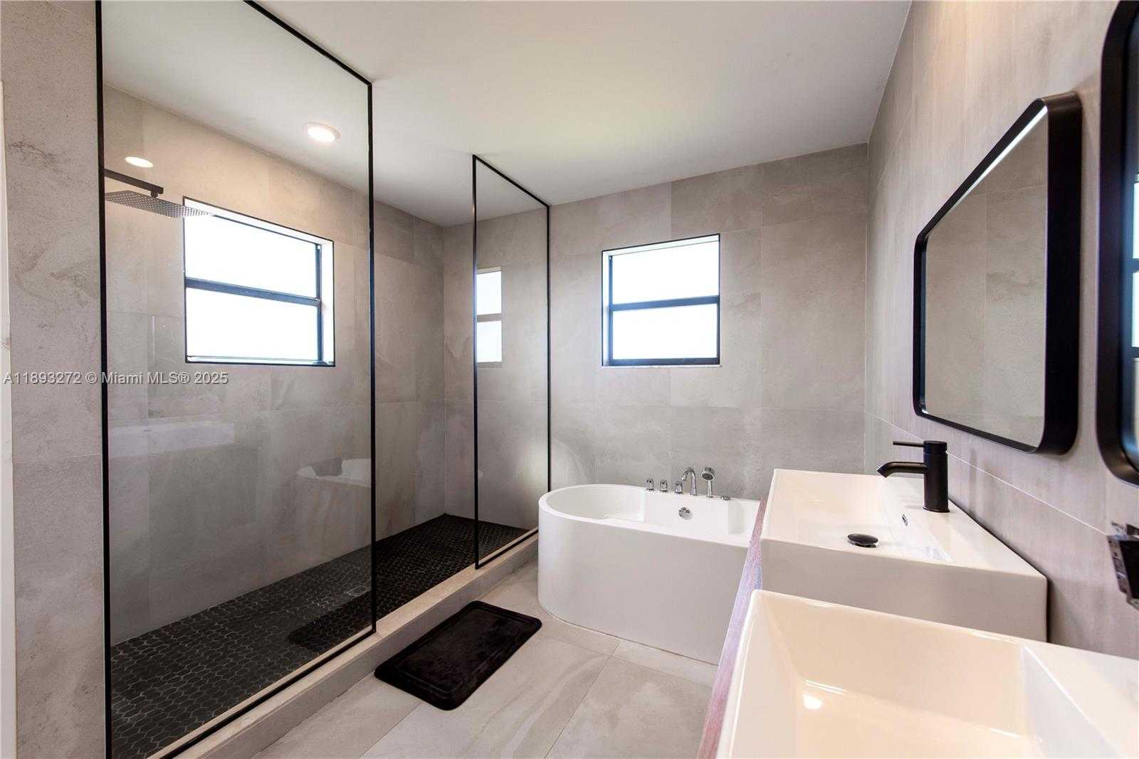 Small Image of 4426 SOUTH WEST 173RD AVE, Miramar Number 13