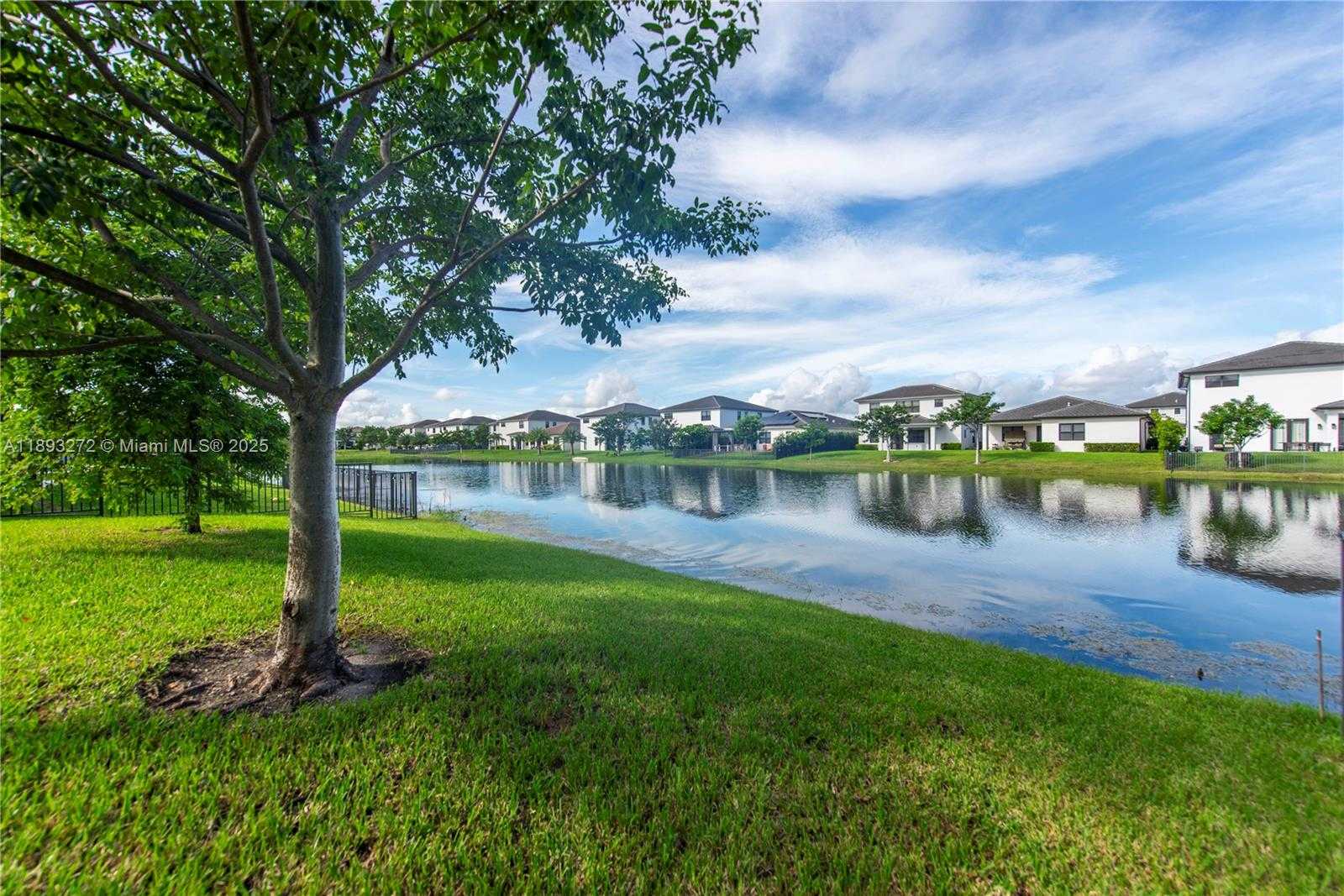 Small Image of 4426 SOUTH WEST 173RD AVE, Miramar Number 17