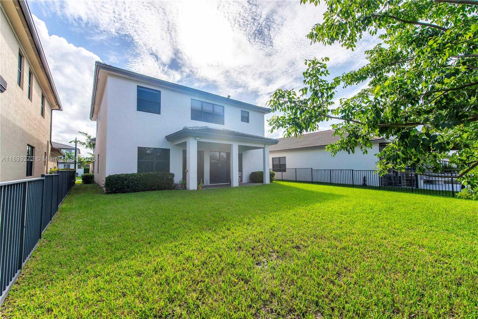 Small Image of 4426 SOUTH WEST 173RD AVE, Miramar Number 18