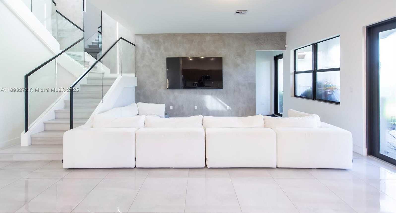 Small Image of 4426 SOUTH WEST 173RD AVE, Miramar Number 4