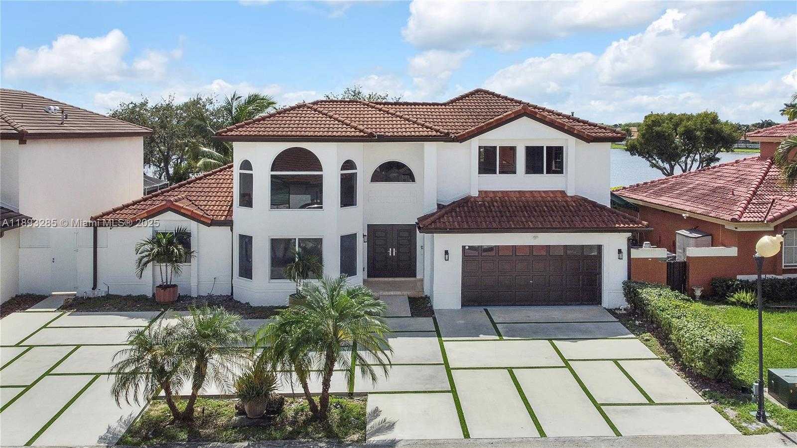 Small Image of 8416 NORTH WEST 201ST ST, Hialeah Number 38
