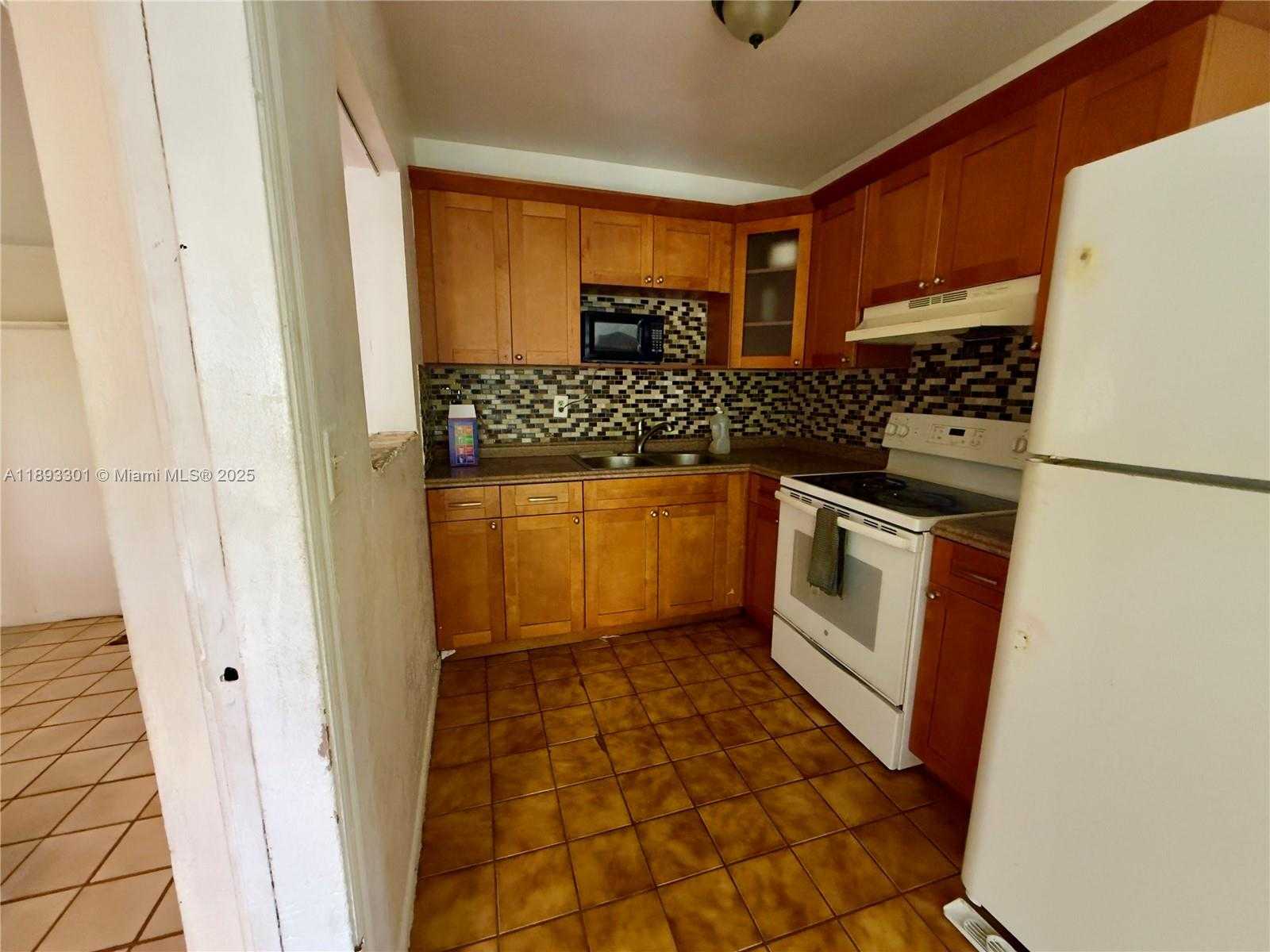 Small Image of 3411 NORTH WEST 5TH CT, Lauderhill Number 19