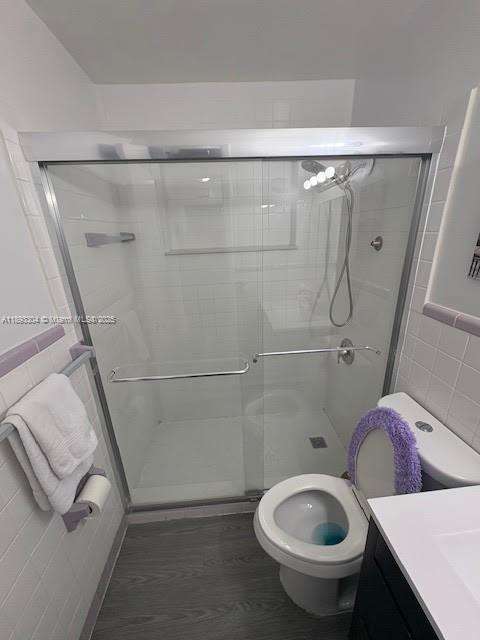 Small Image of 12510 WEST GOLF DR, Miami Number 12