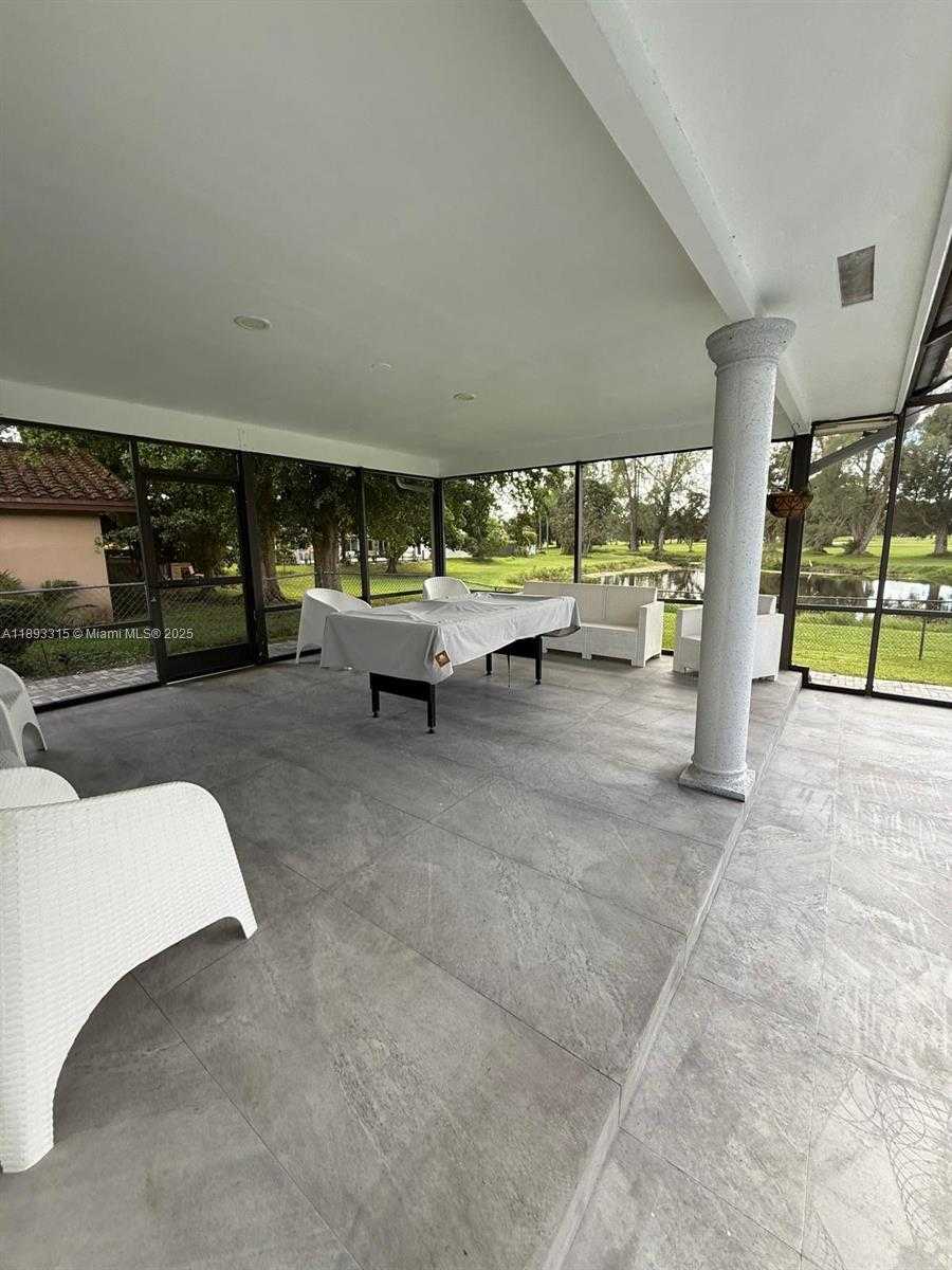 Small Image of 19150 SOUTH SAINT ANDREWS DR, Hialeah Number 75