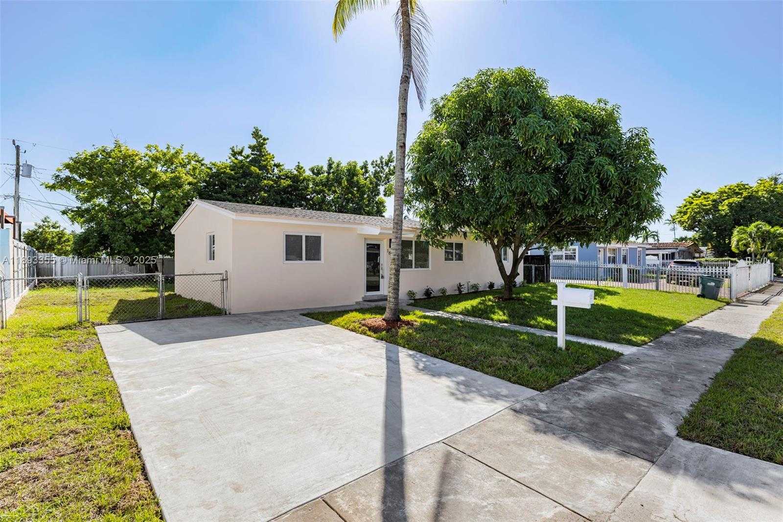 Small Image of 18931 NORTH WEST 44TH AVE, Miami Gardens Number 17