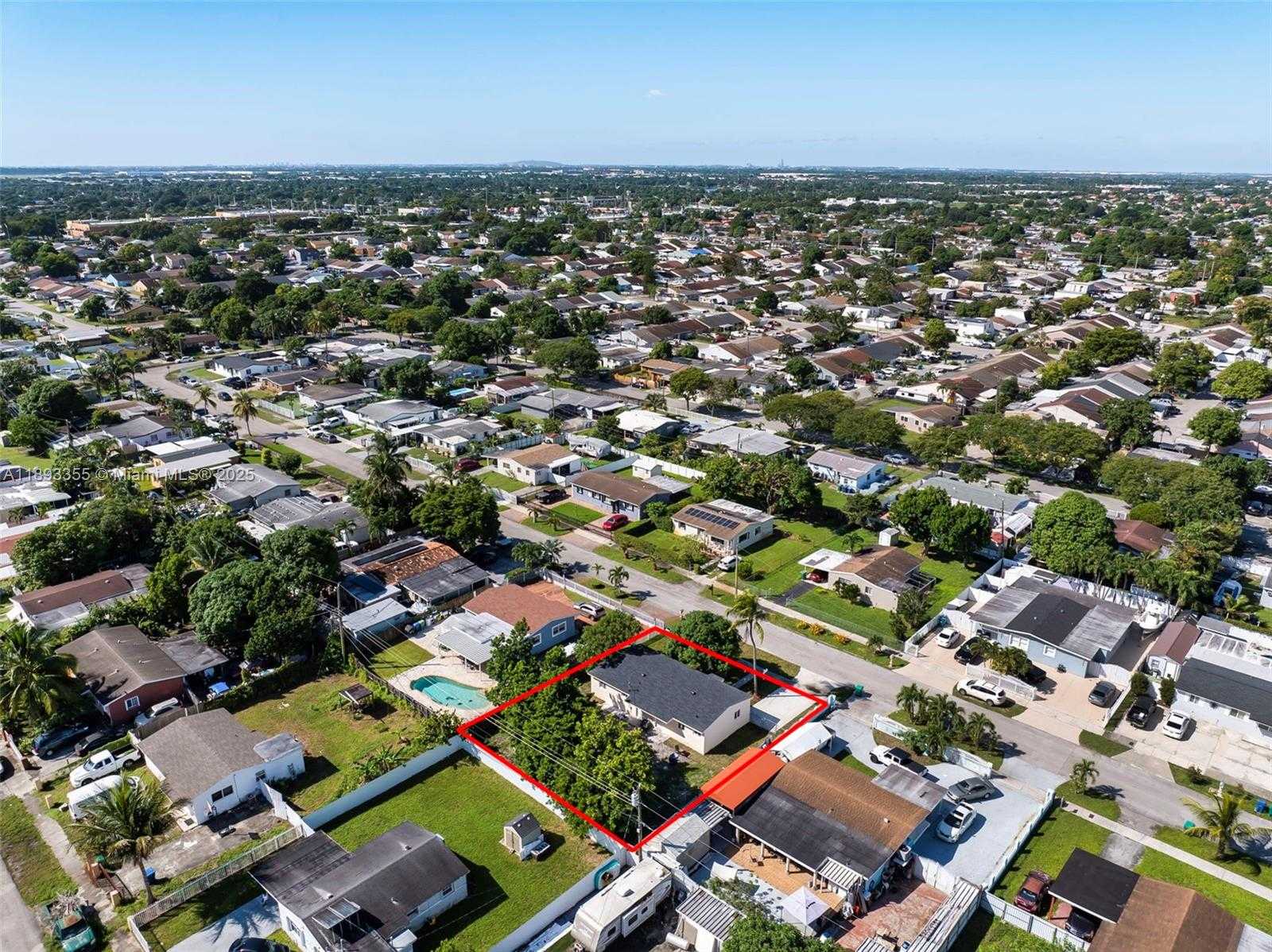 Small Image of 18931 NORTH WEST 44TH AVE, Miami Gardens Number 27